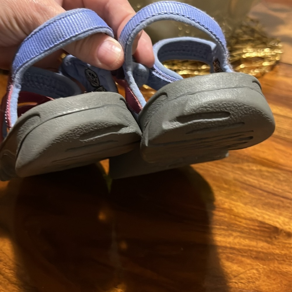 Keen Sandals - Picture 9 of 10